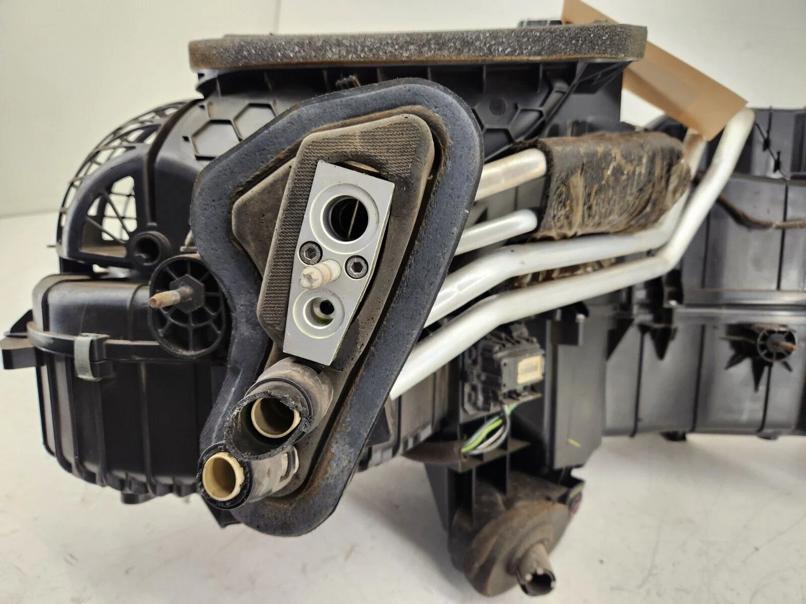 HVAC-HH-BC3Z19B555E-T-1116FSD-3.jpg