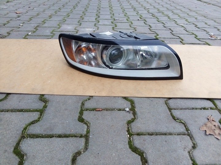 Volvo V50 S40 Facelift Front Headlight OEM Europe
