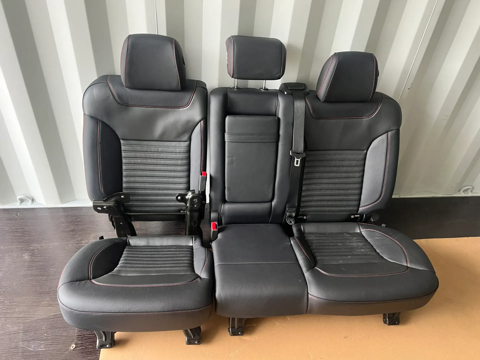 Mercedes-Benz-MLGLE-W166-Seats-Front-Rear-Interior-COMPLETELY-NEW-3-1.png