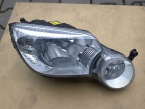 Skoda Yeti Right Front Headlight Original OEM Europe