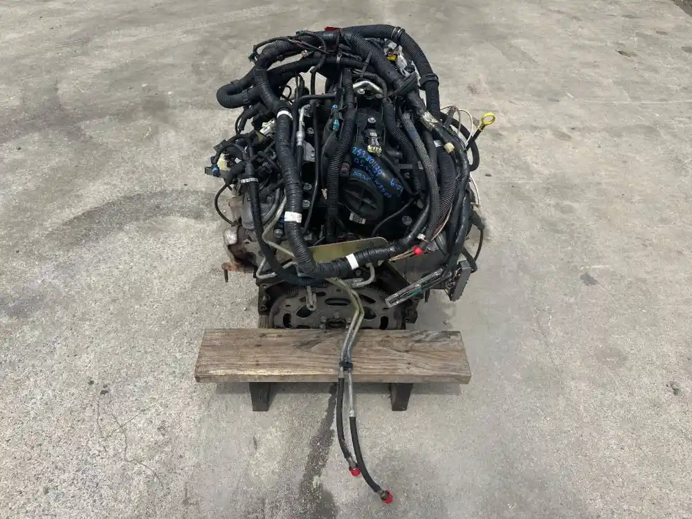 Used-2005-GM-Chev-(HD)-6.0L-Engine-Assy-eal9ElashO3W_f