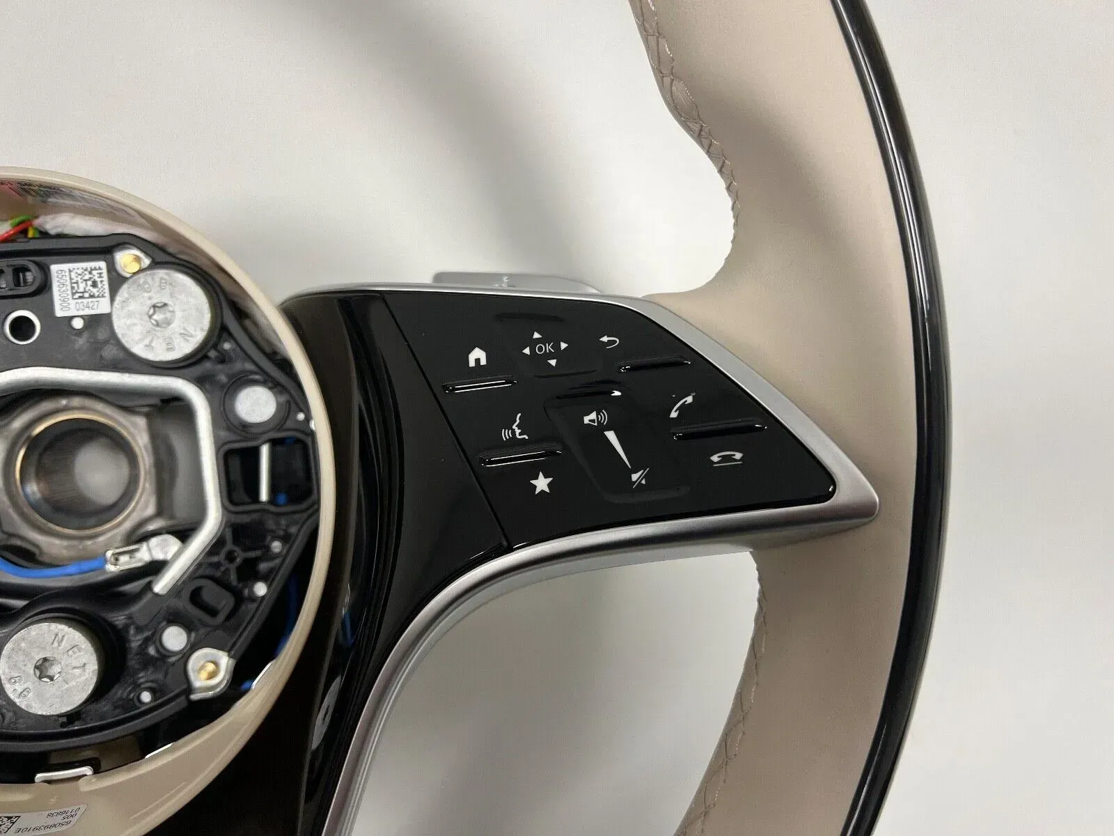 ORIGINAL-Mercedes-Benz-MAYBACH-steering-wheel-wooden-steering-wheel-A0994607110-A0004604820-NEW-4-1.png