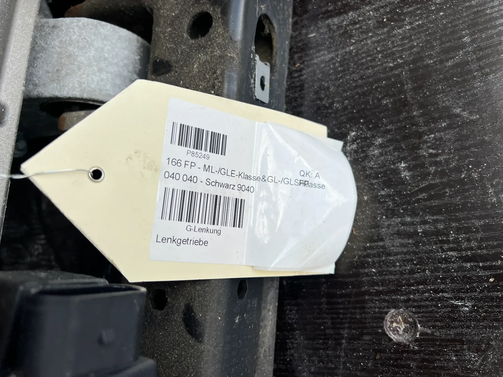 Original-Mercedes-Benz-MLGLEGLGLS-W166-front-axle-support-with-steering-gear-NEW-2.png