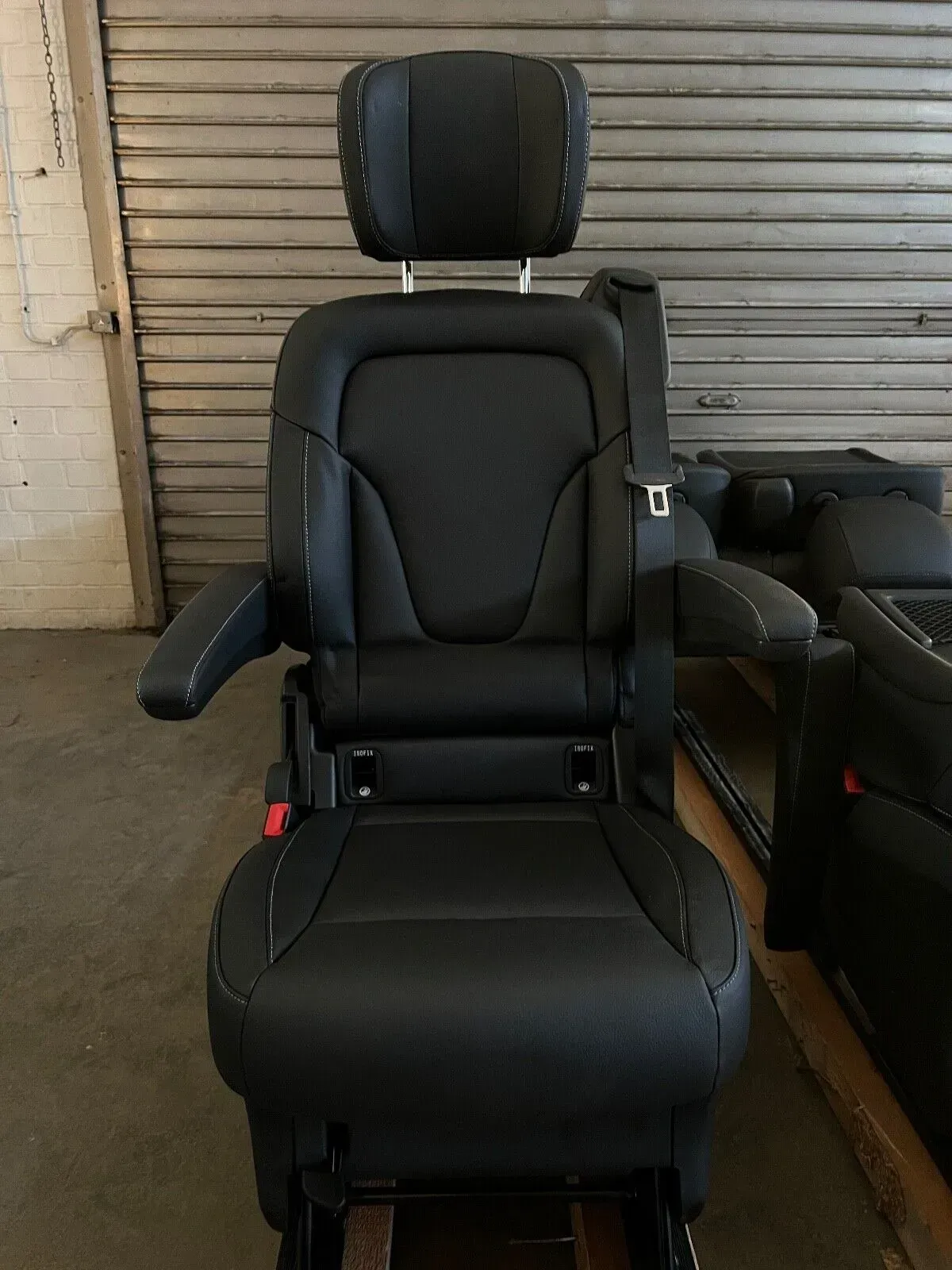 Mercedes-Benz W447/W448 V-Class/Vito Black Artificial Leather Single Seat NEW